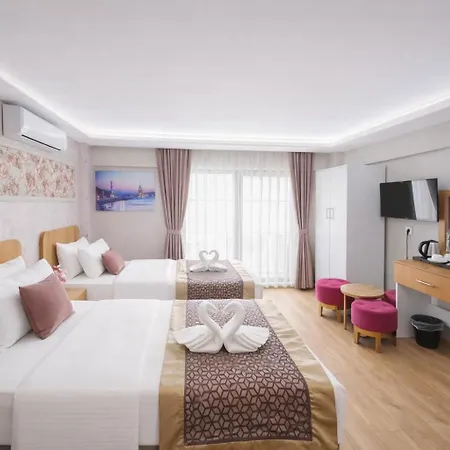 Hotell Ria Boutique 4*