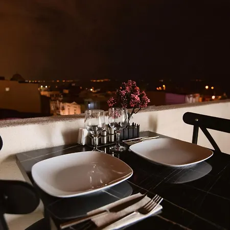 מלון Ria Boutique 4*