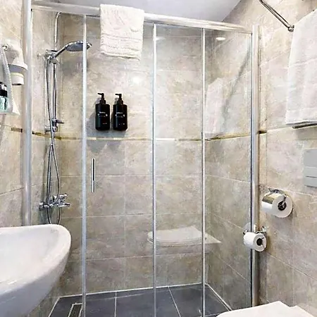 Hotel Ria Boutique 4*