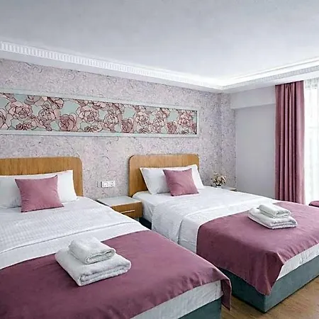 Ria Boutique Hotel