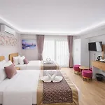 Hotel Ria Boutique 4*
